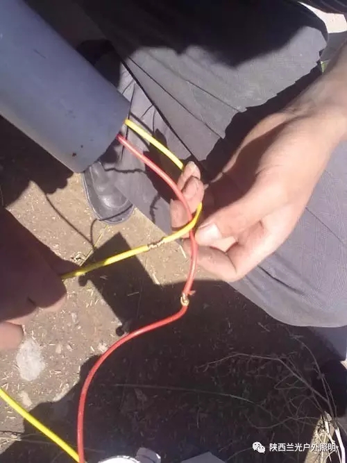 太陽(yáng)能路燈線(xiàn)路破損常見(jiàn)問(wèn)題 太陽(yáng)能路燈線(xiàn)路破損常見(jiàn)問(wèn)題